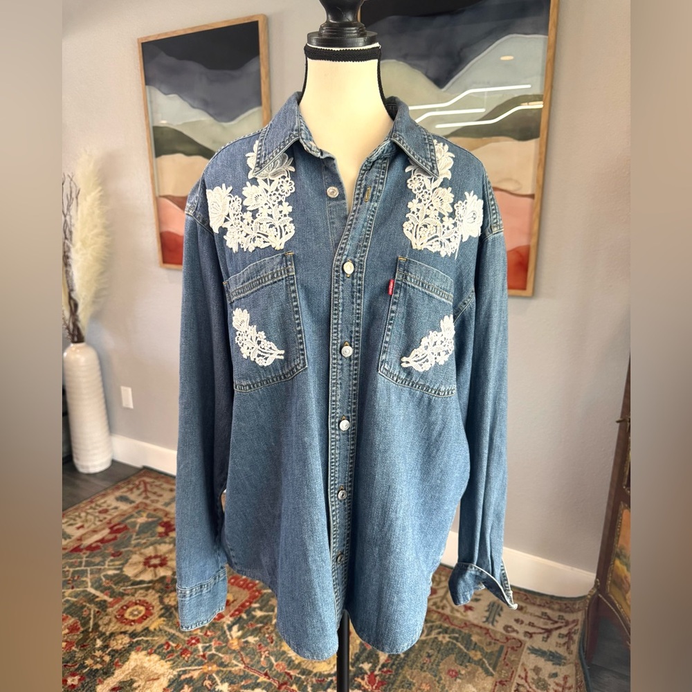 Vintage Levi's Blue Denim Shirt with Floral Patches